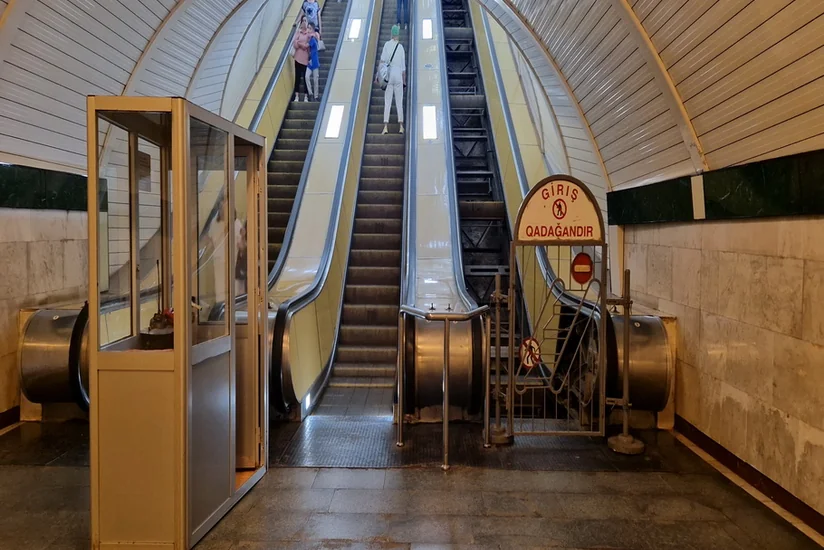 Bakı metrosunun “28 May” stansiyasında eskalatorların təmirinə başlanılıb