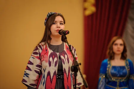 Moskvada “Nəsiminin mənəvi irsi orta əsrlər Şərqinin tarixi-mədəni kontekstində” mövzusunda konfrans açılıb