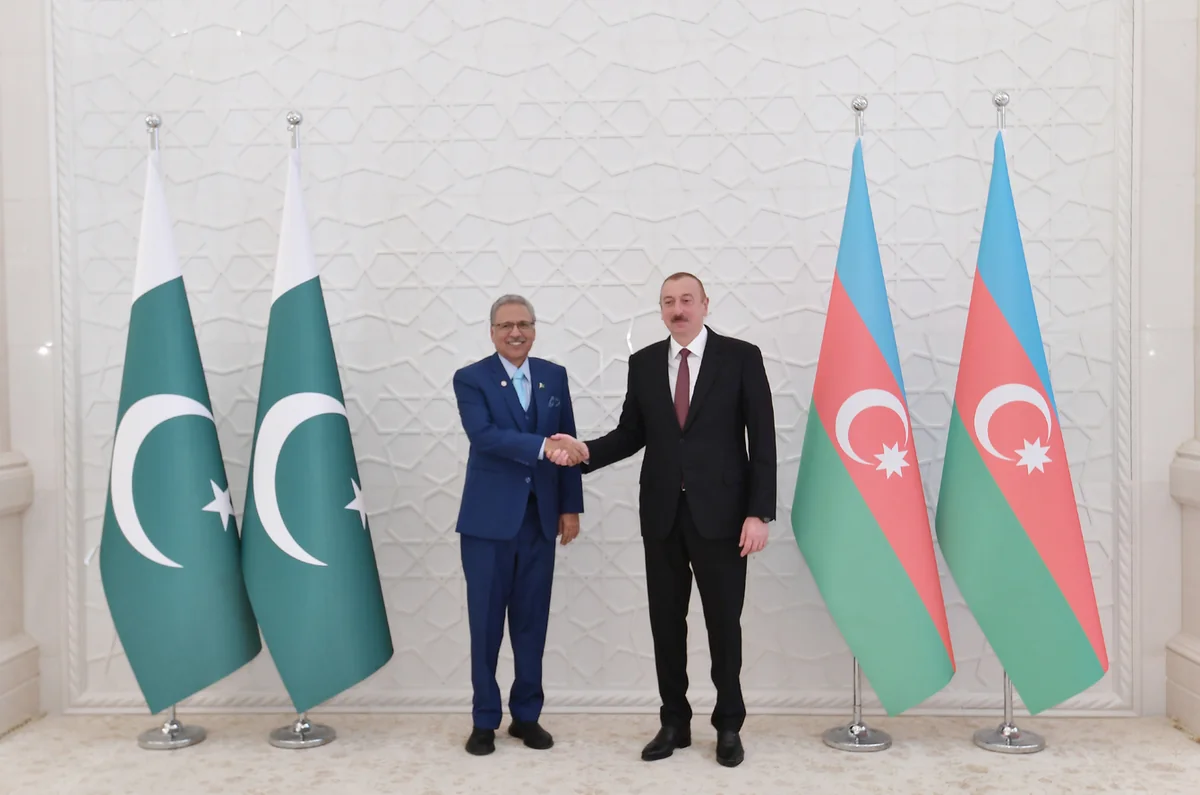 Ilham Aliyev congratulates President of Pakistan