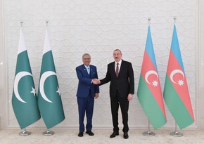 Ilham Aliyev congratulates President of Pakistan