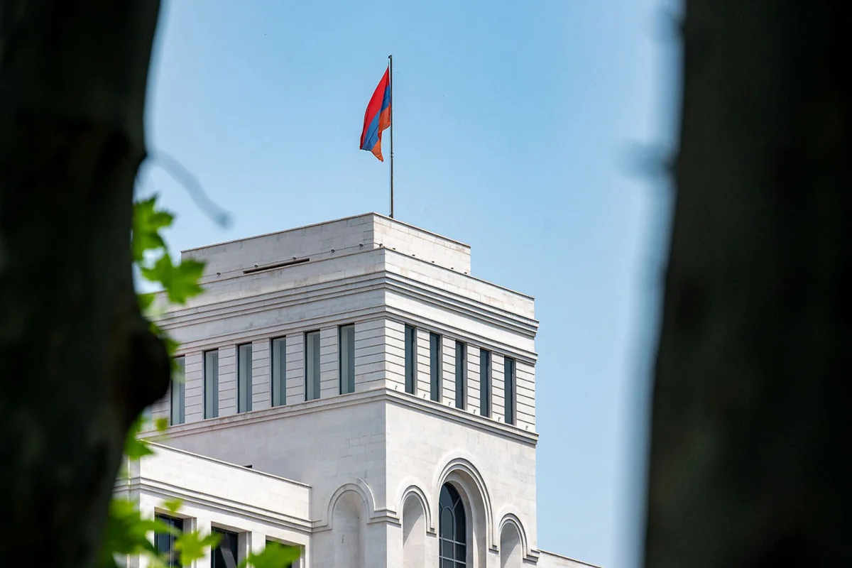 Ermənistan konstitusiyasına dəyişiklik sülh yolundakı ən böyük əngəli aradan qaldıra bilər - ŞƏRH