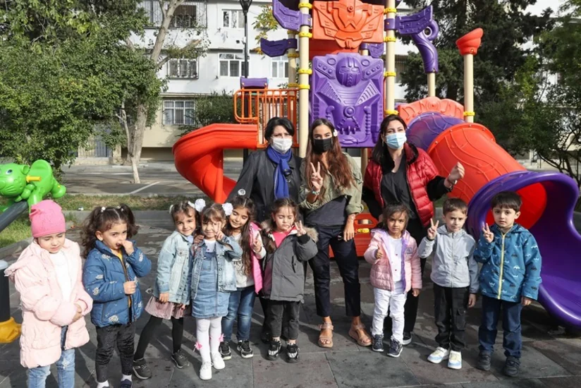 С участием Лейлы Алиевой состоялось открытие двора, отремонтированного в рамках проекта Наш двор