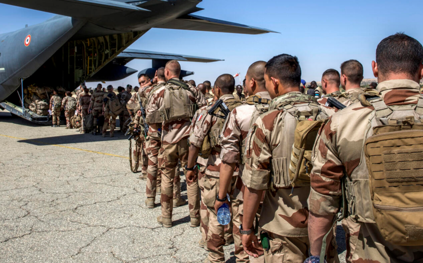 Le Figaro: Fransanın son hərbçiləri Çadı tərk ediblər