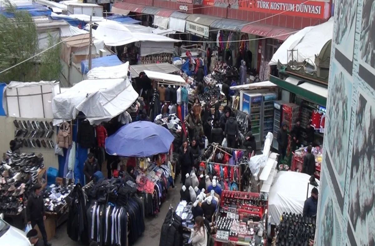 Bakıda bir neçə ticarət mərkəzinin fəaliyyəti məhdudlaşdırılıb