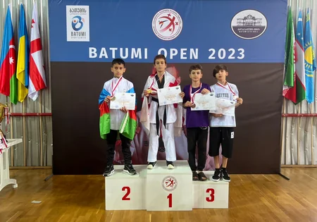 Azərbaycan taekvondoçuları Gürcüstanda 12 medal qazanıblar