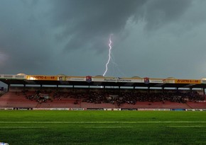 İsveçrədə ildırım futbolçuları vurdu