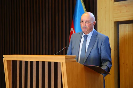 Xəstəxanalarda mövcud nöqsanların aradan qaldırılması üçün tapşırıqlar verilib