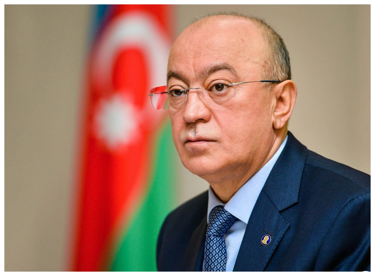 Kamaladdin Heydarov visits areas hit by Armenian missiles in Ganja