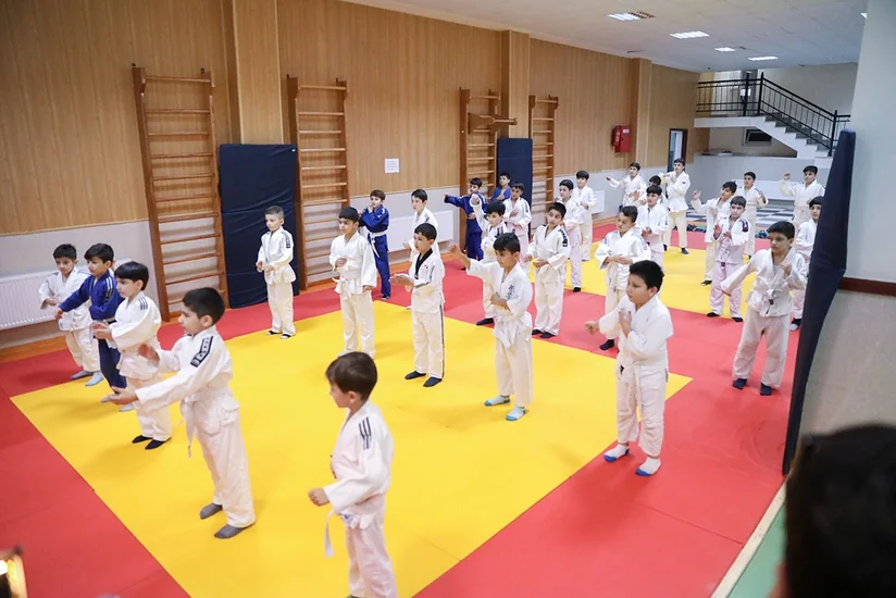 Kaspi Liseyində cüdo zalının açılışı olub