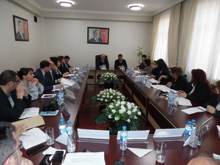 İnsan alverinə qarşı mübarizəyə dair Milli Fəaliyyət Planı müzakirə edilib