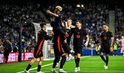 Barselona tarixində 9-cu dəfə bir mövsümdə ölkə çempionatı və kubokunun qalibi olub