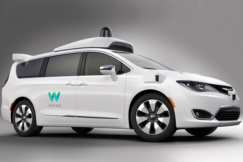 Fiat Chrysler, Waymo sign deal on self-driving vehicles