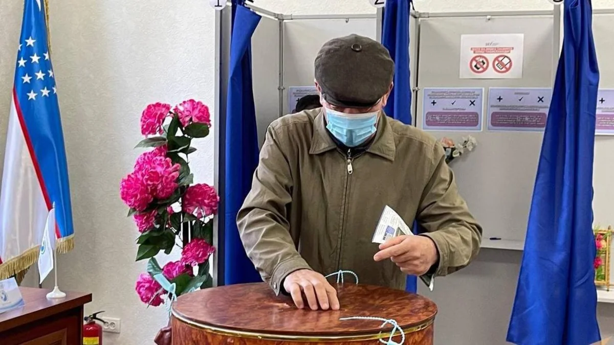 Явка на выборах президента Узбекистана превысила порог 33%