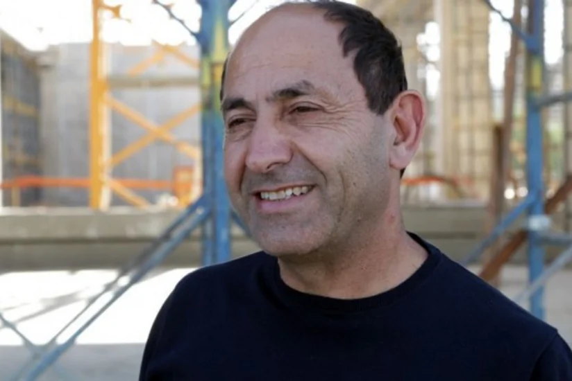 Israel erecting first Israeli-Palestinian mall near Ramallah