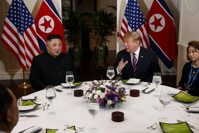 Tramp Kim Çen Inla çox gözəl şam yeməyi və dialoqdan danışıb