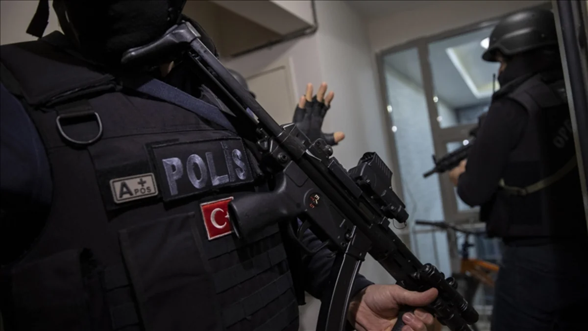 7 PKK-affiliated suspects detained in anti-terror operation in Istanbul
