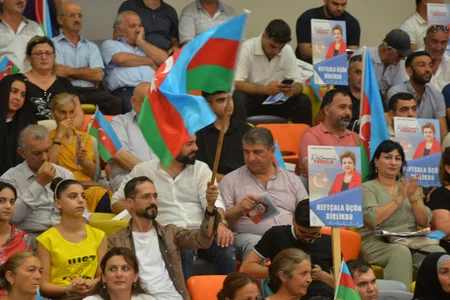 Tənzilə Rüstəmxanlı təşviqat kampaniyaları içərisində ən böyük görüşünü keçirib