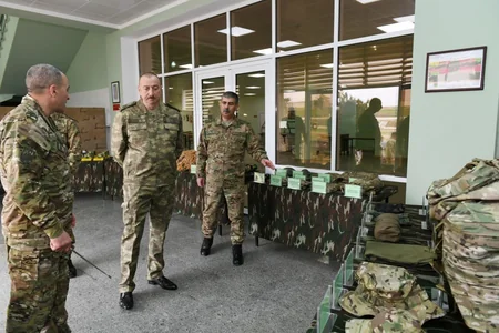 Prezident İlham Əliyev N saylı hərbi hissədə olub - FOTO - VİDEO - YENİLƏNİB-3
