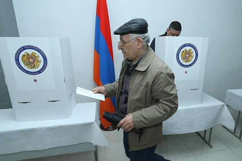 Ermənistanda keçirilən erkən parlament seçkiləri başa çatıb - YENİLƏNİB