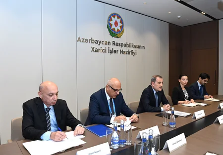 Ceyhun Bayramov İordaniya Senatının sədri ilə görüşüb