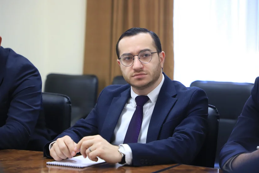 В Армении могут заблокировать передачу Вести недели с Дмитрием Киселевым