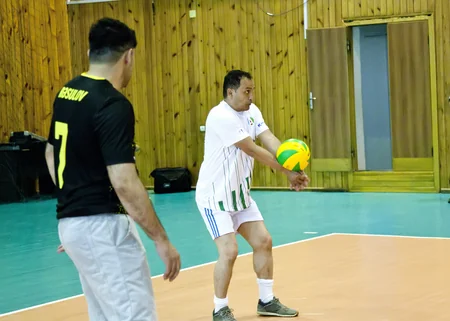 Voleybol üzrə Zəfər Kubokunda yarımfinalçılar müəyyənləşib