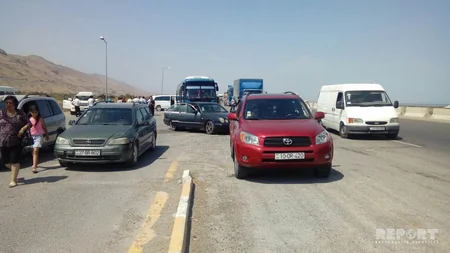 Silah-sursat anbarında partlayışla əlaqədar bağlanan Bakı-Quba yolu açılıb - FOTO