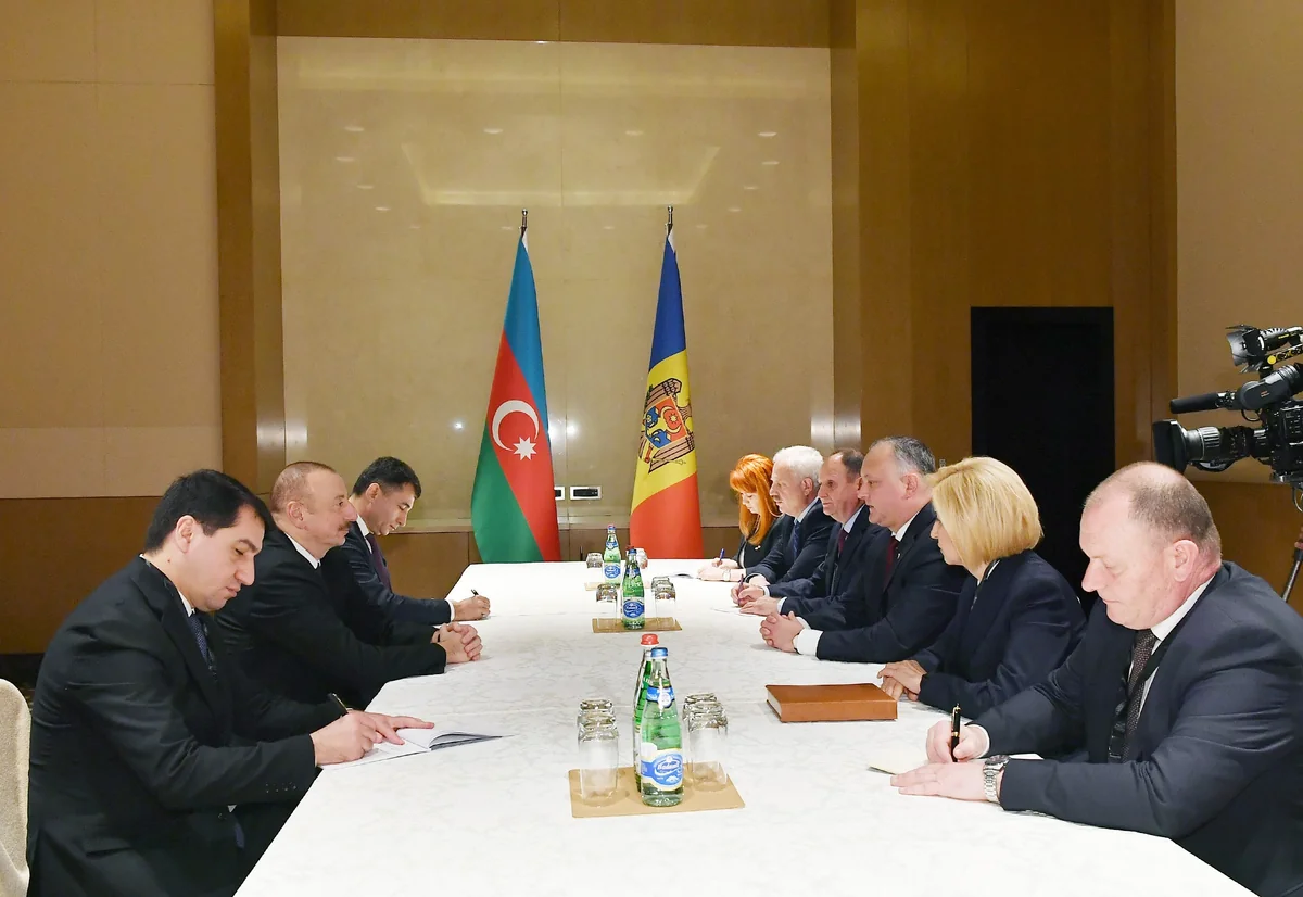 Президент Азербайджана встретился с президентом Молдовы