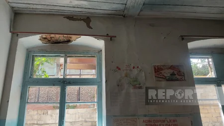 Şəkidə 75 il əvvəl tikilən məktəb qəzalı vəziyyətə düşüb