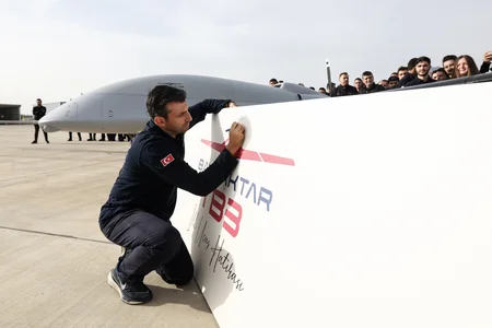 Sea-based drone completes maiden flight to mark Türkiye’s centenary