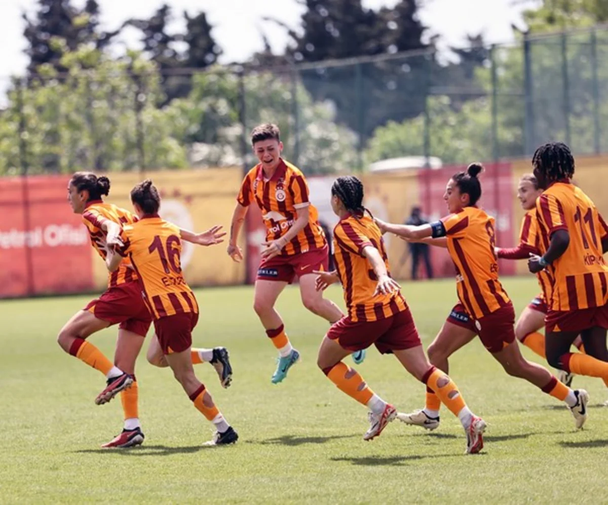 Azərbaycan millisinin Türkiyə çempionu olan futbolçusu: İzah edə bilməyəcəyim bir duyğu yaşayıram