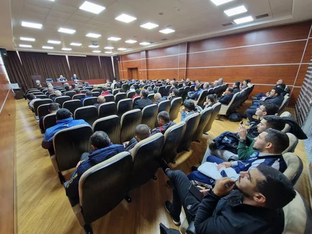 Federasiya məşqçilərlə və hakimlərlə ayrı-ayrılıqda iclas keçirib