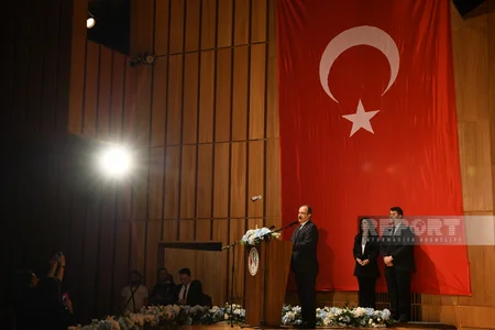 Türk Dünyası Bakı Atatürk Liseyinin məzuniyyət mərasimi keçirilib