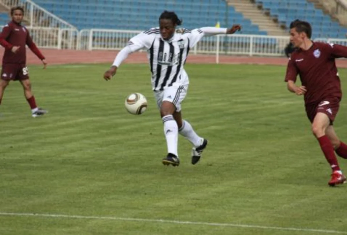 ​Neftçi Emil Mpenza ilə bağlı İdman Arbitraj Məhkəməsinə müraciət edəcək