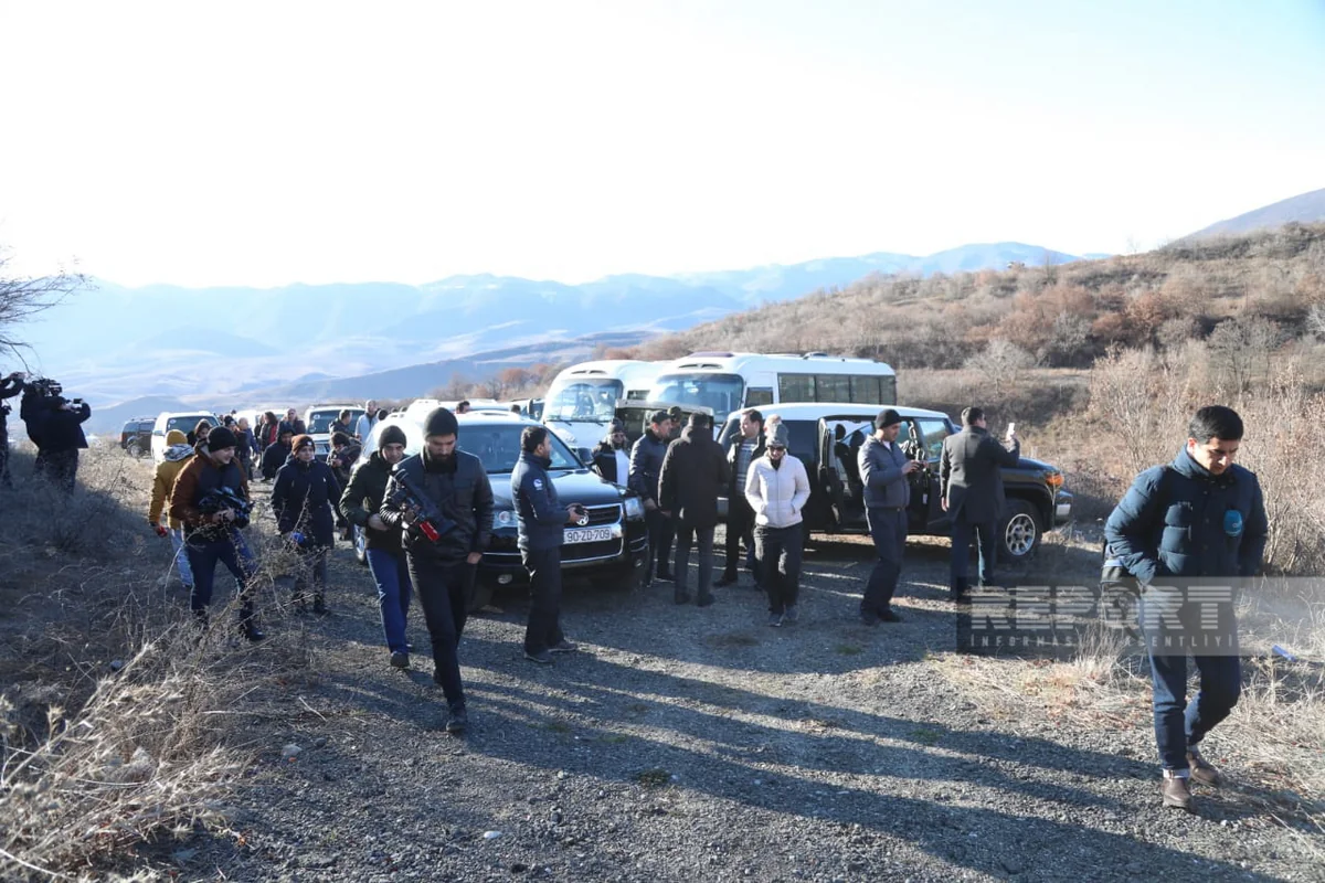 Int’l travelers from UK arrive in Azerbaijan's Karabakh