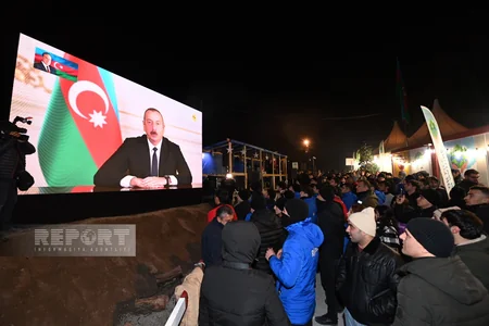 Prezidentin dünya azərbaycanlılarına müraciətini izləmək üçün Xankəndi-Laçın yolunda aksiyaçılara şərait yaradılıb