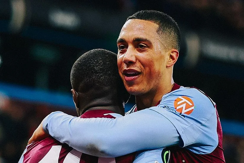 UEFA Konfrans Liqası: “Aston Villa” “Ayaks”a 4 cavabsız qol vurub, “Olimpiakos” sensasiyaya imza atıb