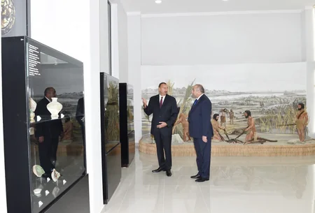 Azərbaycan Prezidenti Kürdəmirdə məktəb binasının açılışında iştirak edib