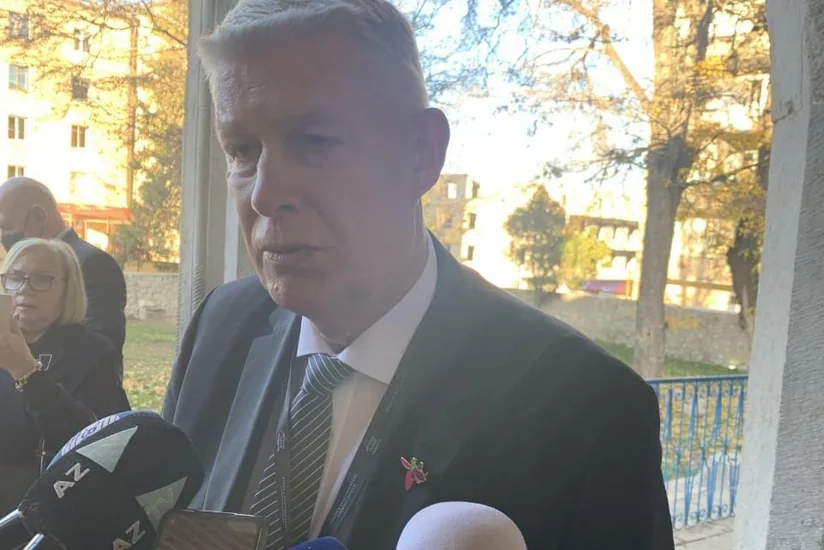 Экс-президент Латвии: Очень грустно видеть все эти разрушения