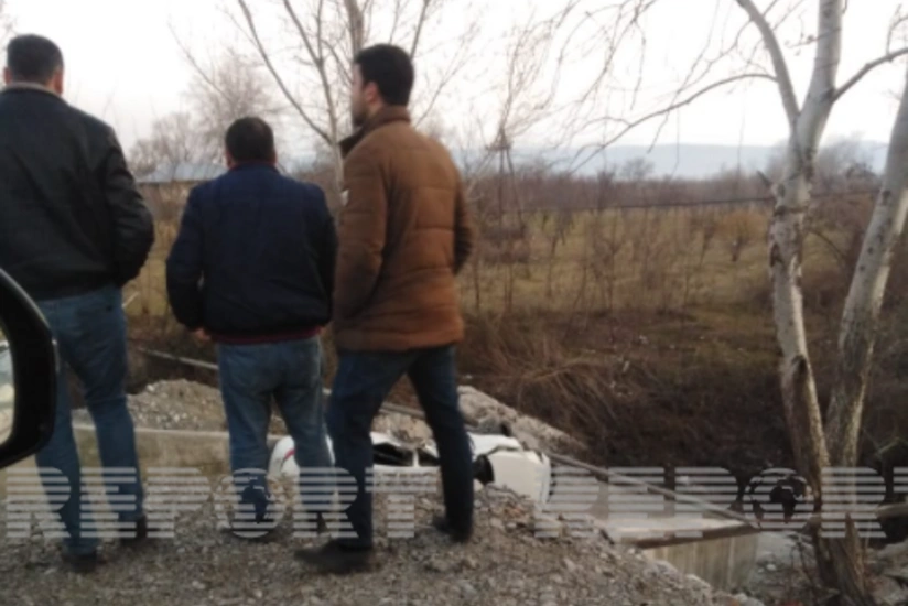 Şəkidə avtomobil aşıb, xəsarət alanlar var