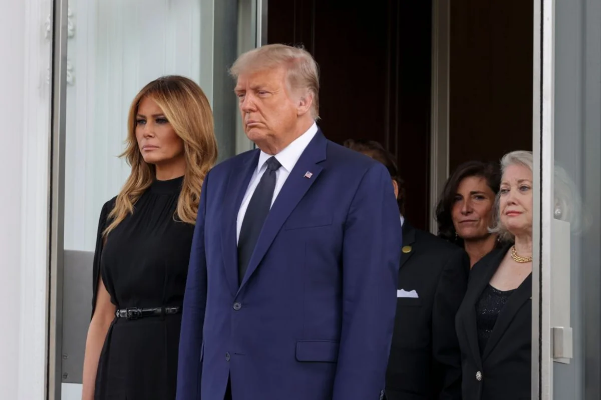 Церемония прощания с Робертом Трампом прошла в Белом доме