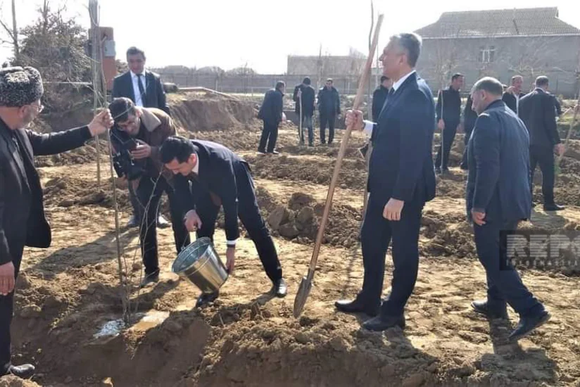 Biləsuvarın Əsgərabad kəndində “Heydər Əliyev adına park” salınıb