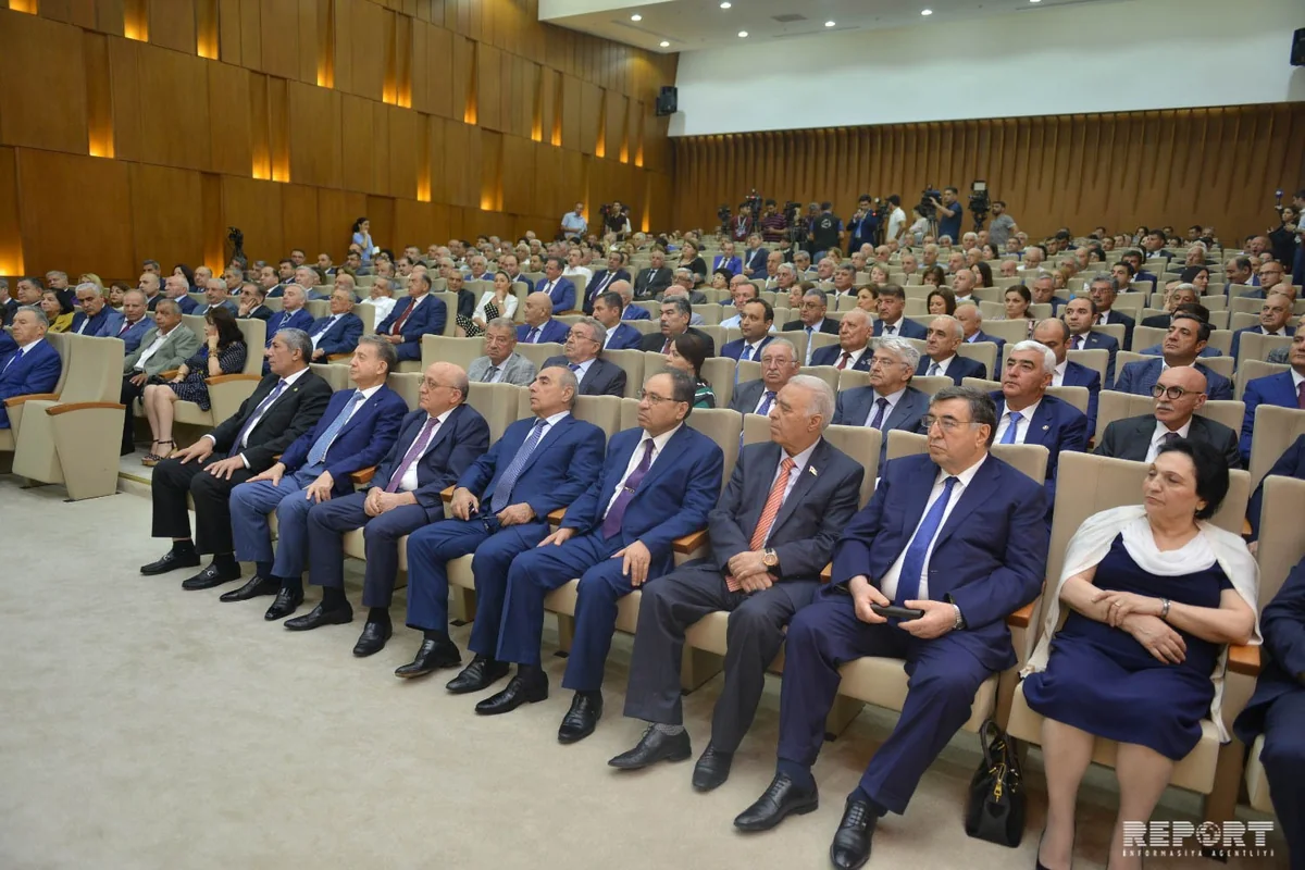 YAP-da ümummilli lider Heydər Əliyevin hakimiyyətə gəlməsinin 50 illiyinə həsr olunan tədbir keçirilib