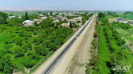 Yevlaxda kənd yolu yenidən qurulub