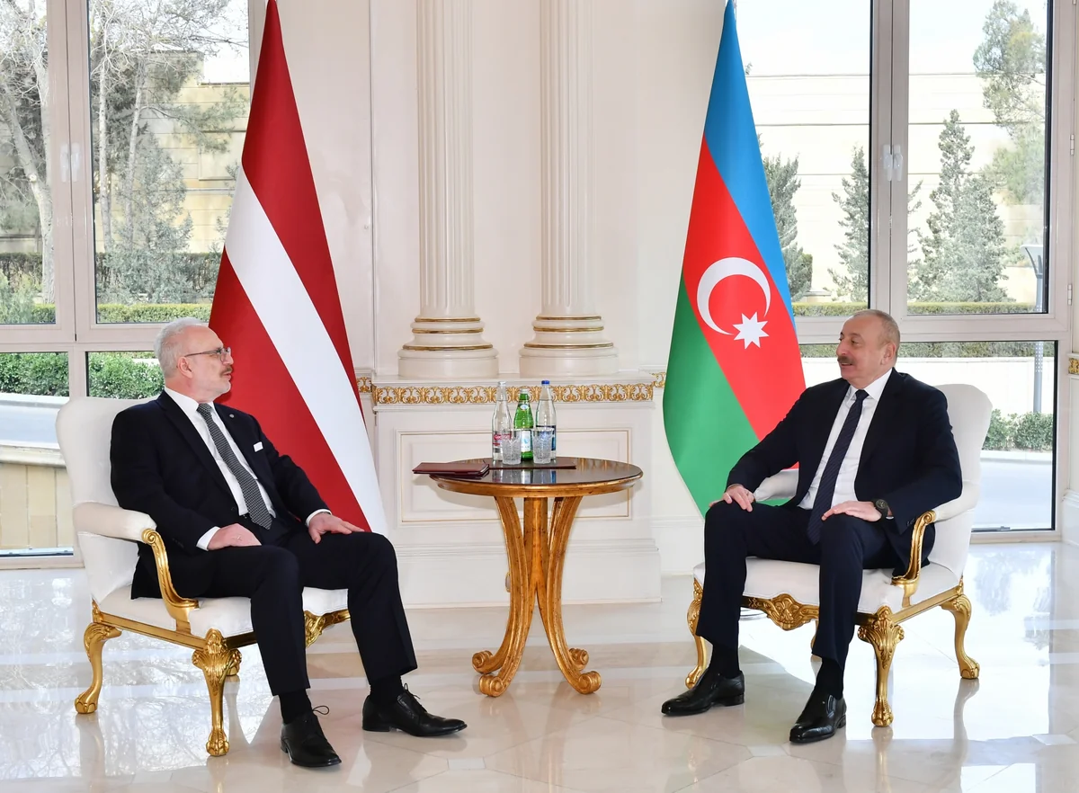 Azərbaycan və Latviya prezidentlərinin məhdud tərkibdə görüşü olub - YENİLƏNİB