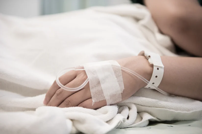 В Джалилабаде сбитой автомобилем женщине ампутировали палец