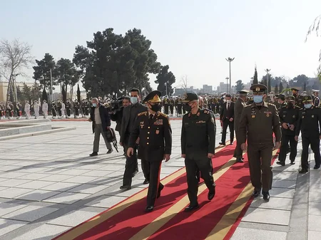 Zakir Həsənov İran ordusunun Baş Qərargah rəisi ilə görüşüb