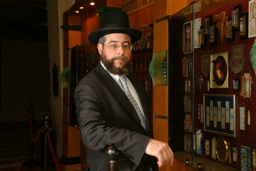 Müharibəyə qarşı olan Moskvanın baş ravvini Rusiyanı tərk edib