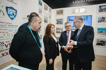 Президент СОР29 Мухтар Бабаев посетил павильон AZCHEMCO в Зеленой зоне