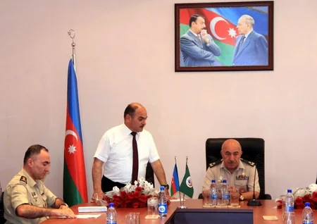 Müdafiə Nazirliyinin təşəbbüsü ilə şəhid ailələrinin bir qrupu ilə görüş keçirilib - VİDEO
